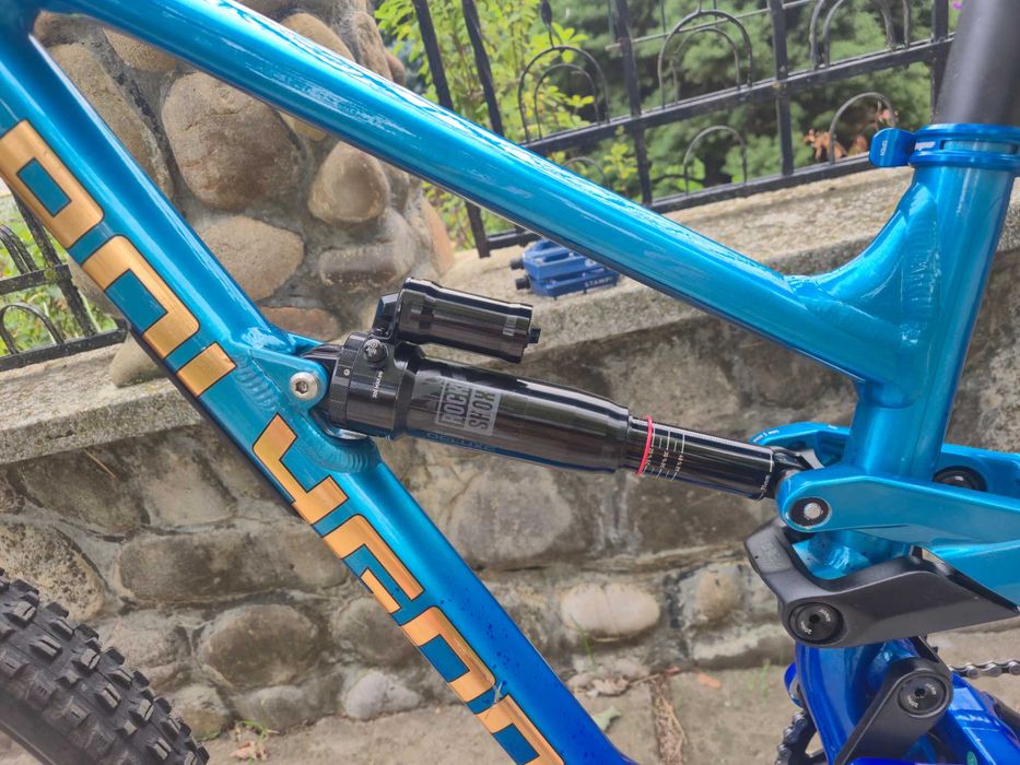 Polygon Collosus DH9 2026 S size