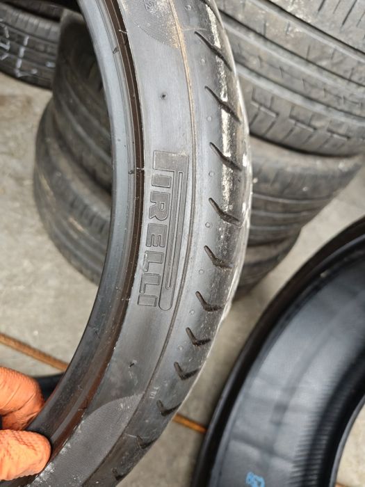 225/35/19 Pirelli P Zero