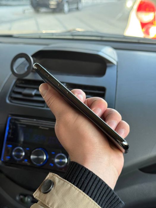 Iphone 11 Pro 64gb Xolat ideal hama joyi ishlid yomkst 75 radnoy