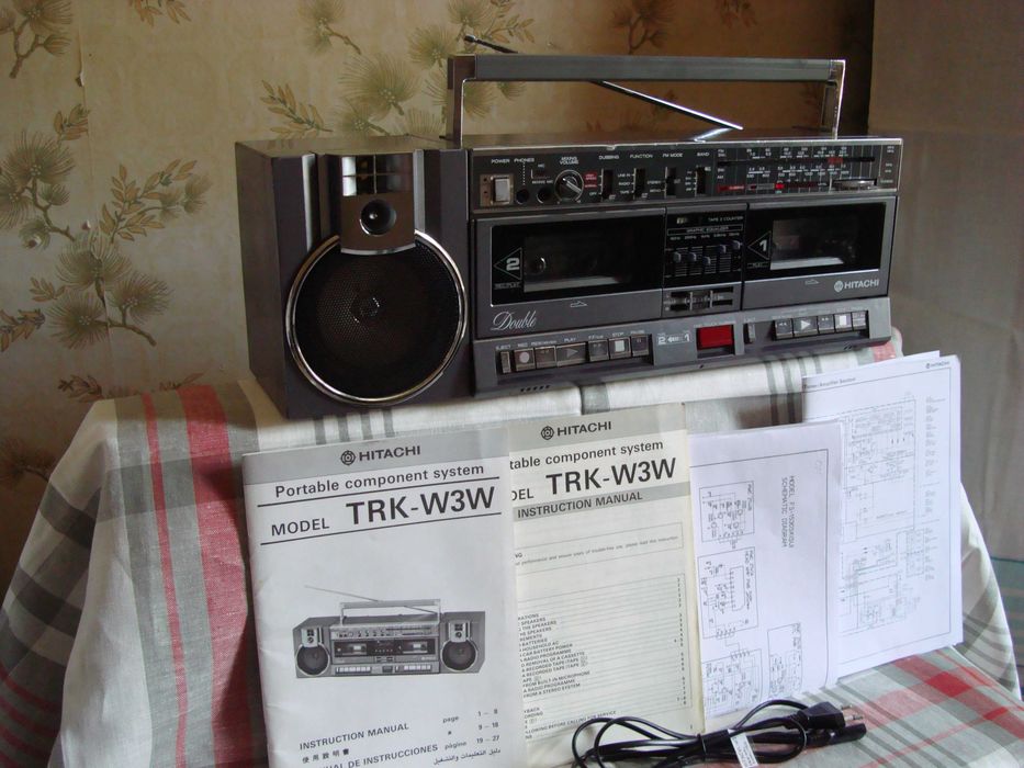 HITACHI - Trk -W3W. Made in Japan - 1985 год.
