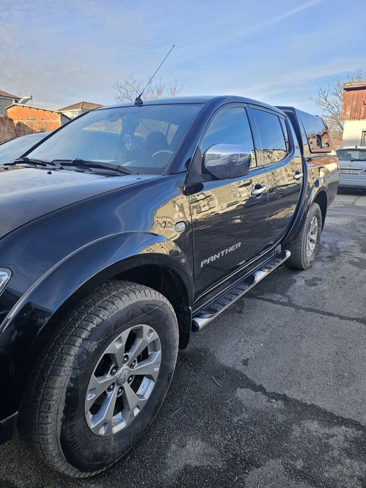 Mitsubishi L200 2014 – 4x4 cu reductor, stare excelentă, dotări comple