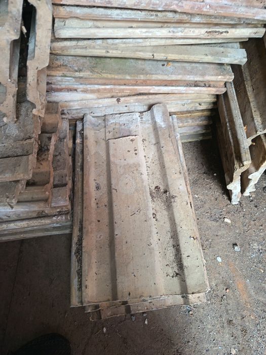 Țiglă ceramică 2500 bucati