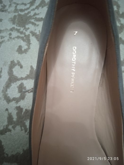 Отличные туфли 40