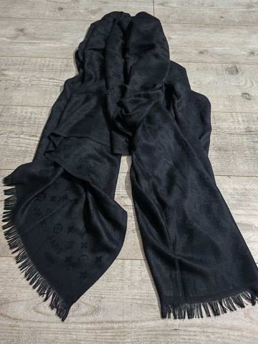 Esarfe,material cașmir,mai multe modele disponibile,100 lei buc