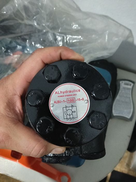 Продам насос дозатор мтз