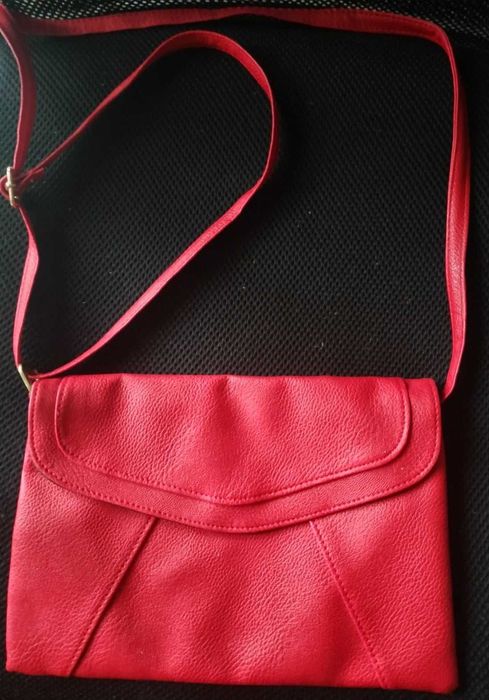 Малка дамска чанта