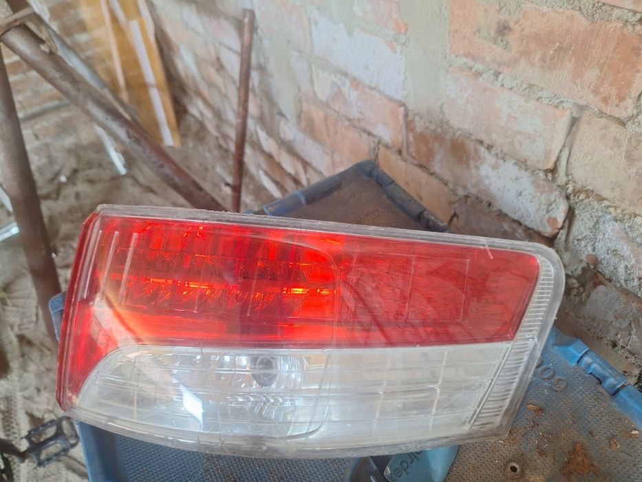 Stop spate dreapta Toyota Avensis T27