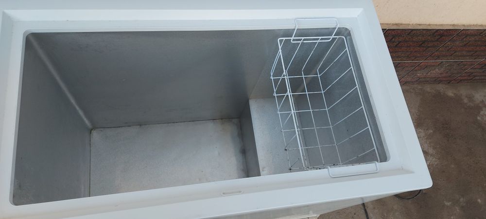 Холодиник морозилник состояние хорошое.