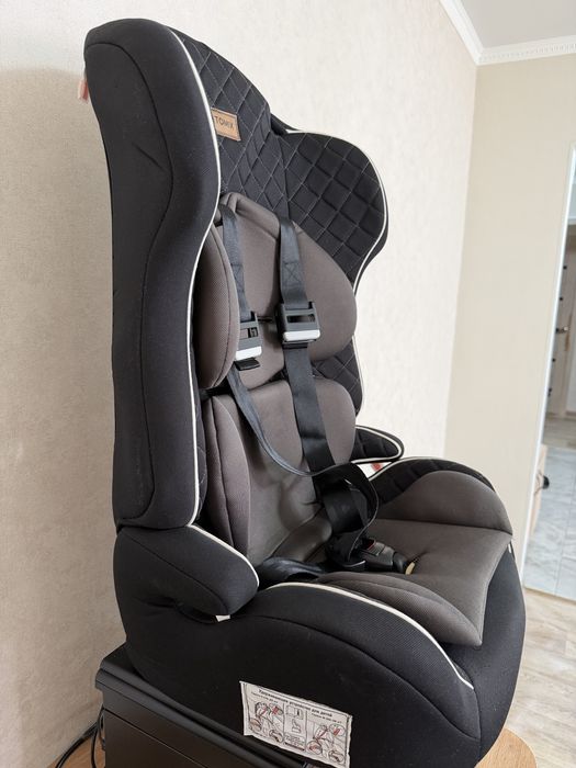 Автокресло детское TOMiX