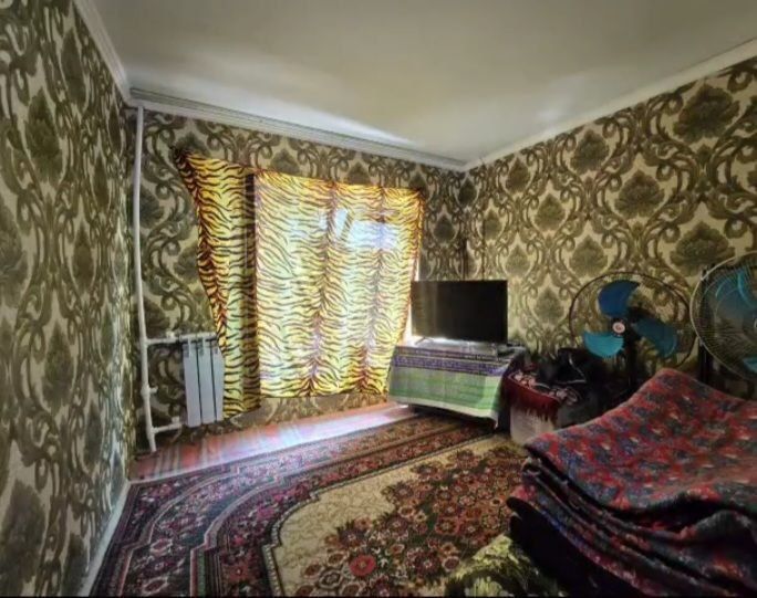 Kvartira sotiladi 2 xona 3 xona qilingan