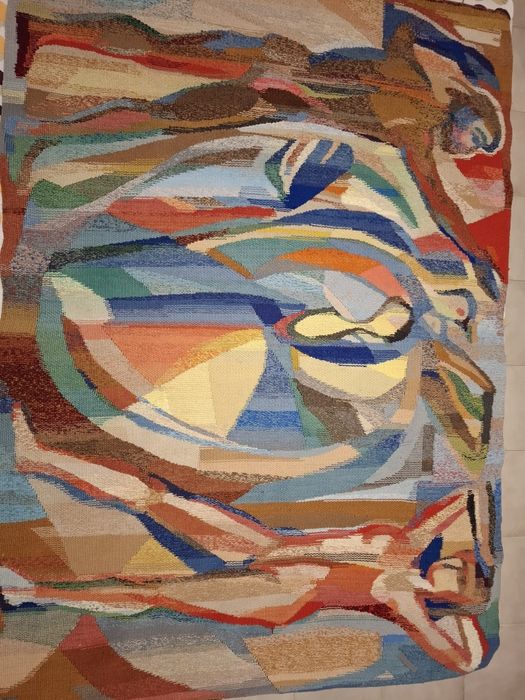 Ретро гоблен с абстрактен gизайн.
Композиция