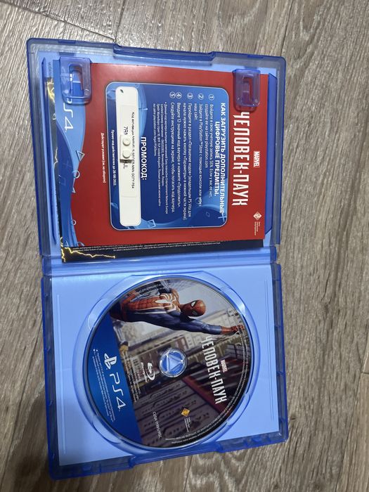 Диск Marvel's Spider-Man для PlayStation 4.