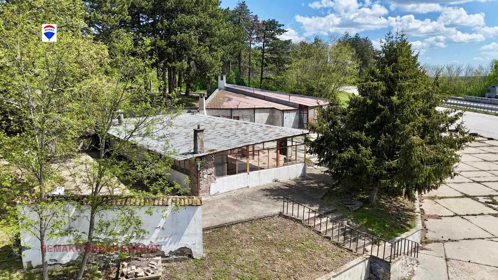 Бизнес имот / бензиностанция за продажба главен път Русе - София