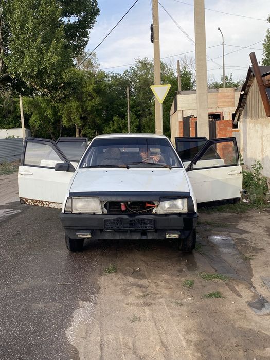 Продам машину ваз 2109