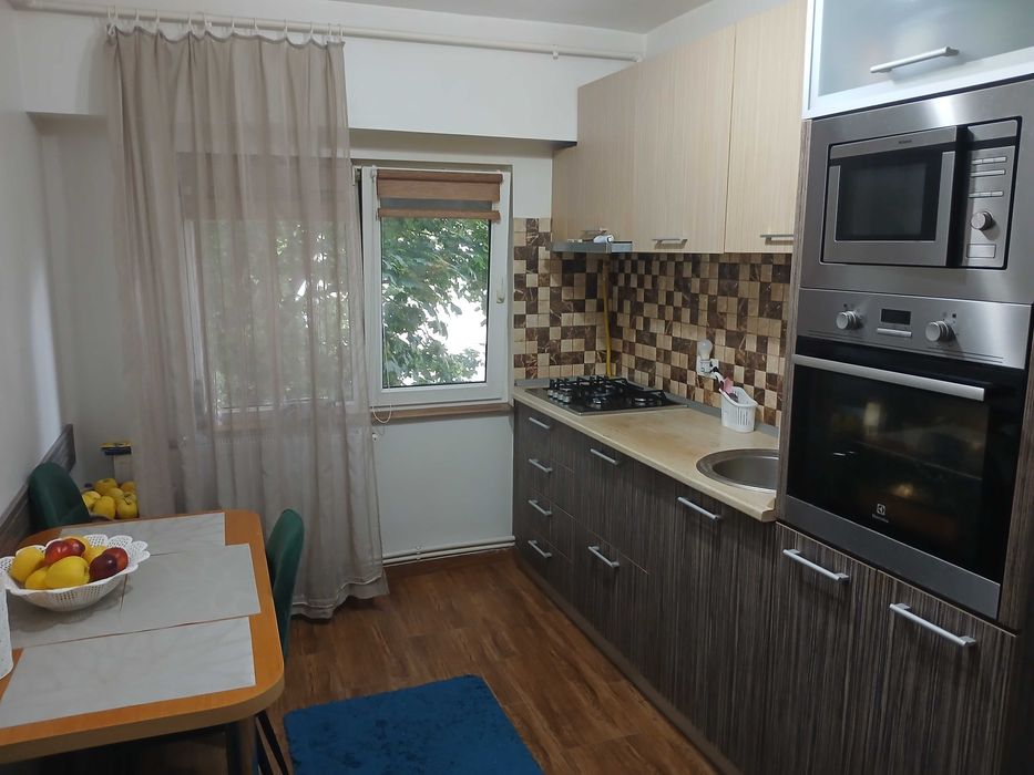Apartament decomandat zona ICIL