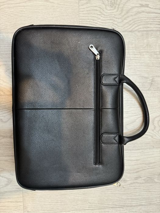 Продам кожаную сумку для ноутбука