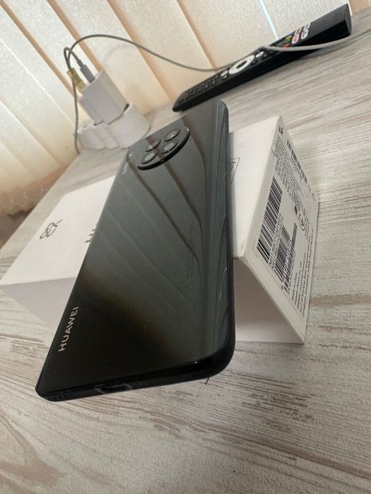 Huawei nova8i 6gb ram 128gb