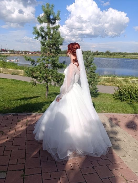 Свадебное платье