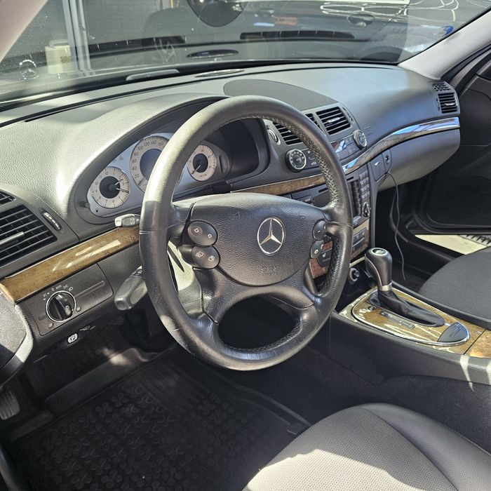 Mercede-Benz E 220 CDI