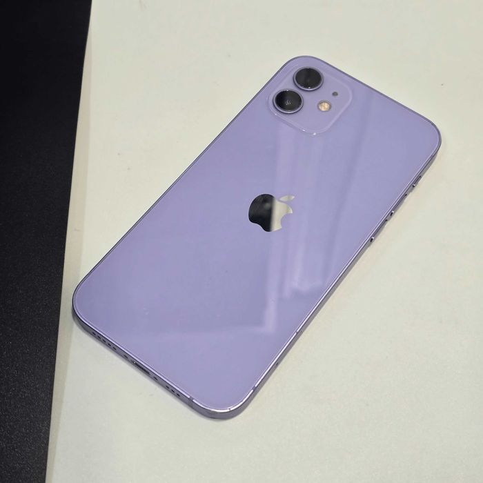 HOPE AMANET P8 Iphone 12 128 Gb 81 Baterie