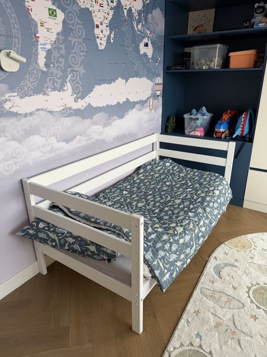 Детская кровать с матрасом