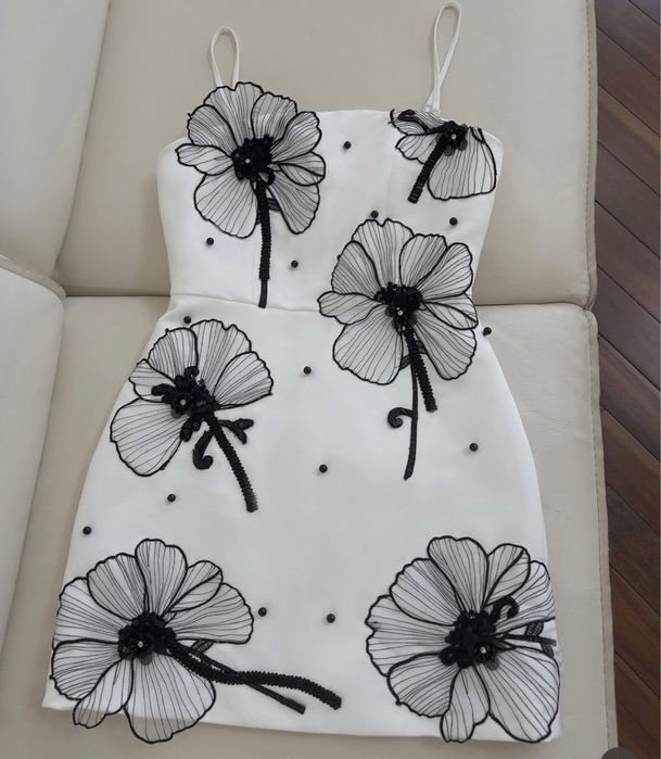 Новое платье ниразу не носили