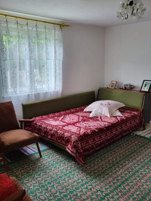 Casa de vânzare, teren 2500mp