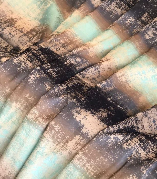 Плътни завеси 85 лева.