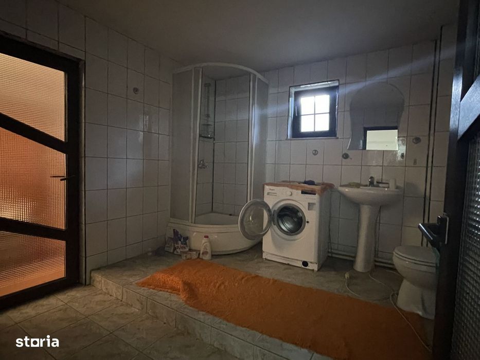 Casa 8 camere– Savinesti