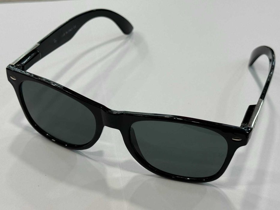 Слънчеви очила Ray-Ban RB8020