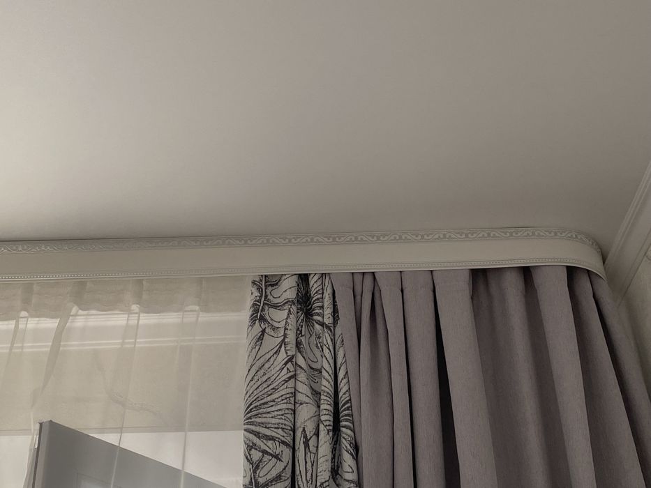 Карниз новый продам