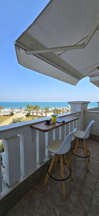 Продава се Тристаен апартамент в Поморие - 128 кв.м за 852 €/кв.м - Снимка #2