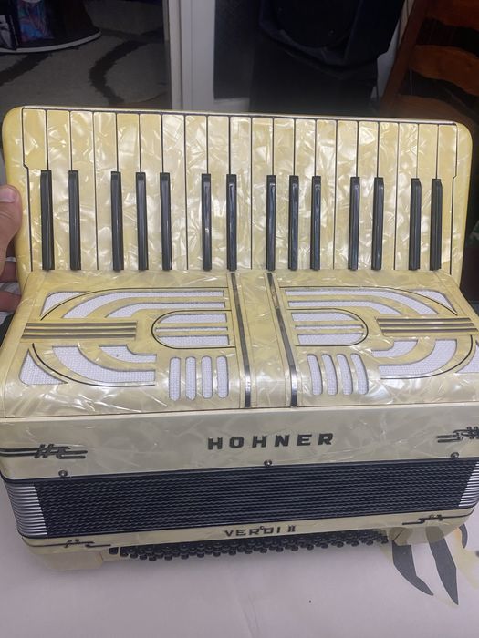 Acordeoane Hohner si armonica