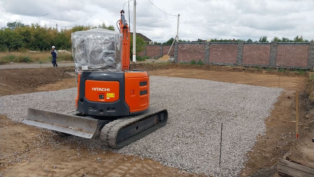 Блоха услуги мини экскаватор гидромолот. Ковш 70-40