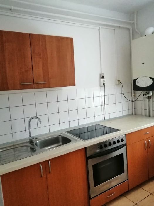 Garsonieră de închiriat pe Cutezanței ( lângă Negoiului )