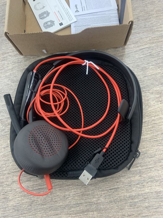 Casti Poly Blackwire 5210 cu cablu