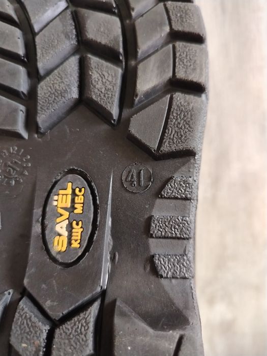 Спецобувь, ботинки.