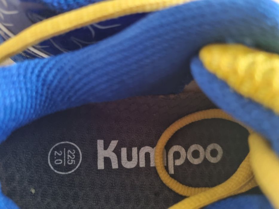 Нови  обувки за бадминтон Kumpoo