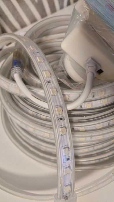 Водоустойчива RGB LED лента 220V WiFi Bluetooth 17m