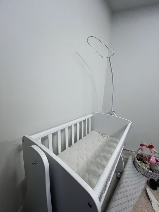 Дървена бебешка люлка Lorelli с матраче