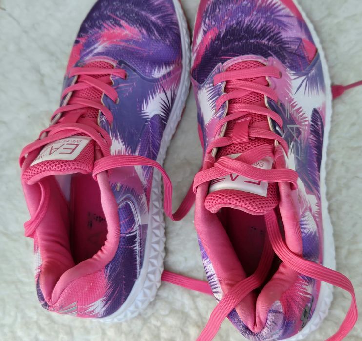 Emporio Armani оригинални дамски сникърси 37 1/3