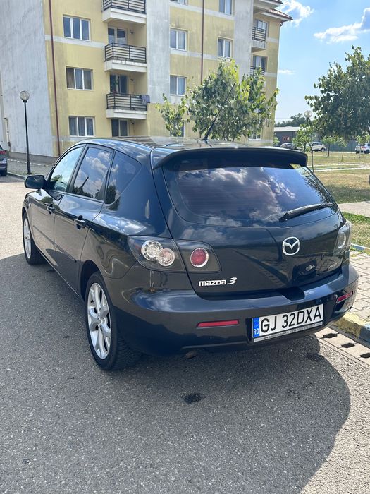 Vând Mazda 3 , an 2008