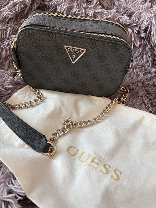 Geanta Guess de umar