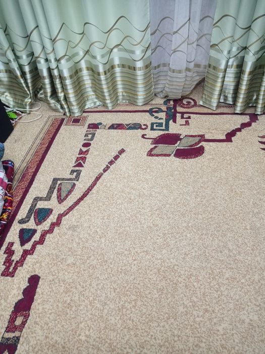 Продаётся ковёр 3/5 метров