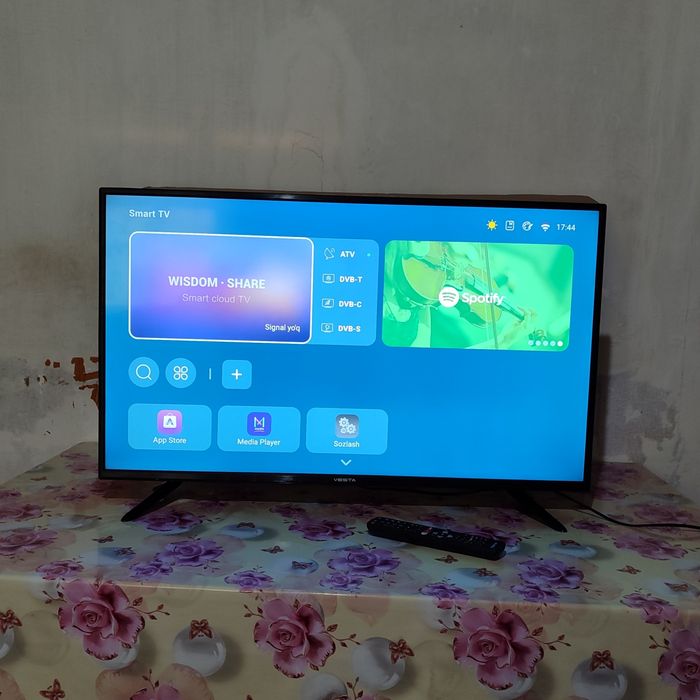 Vesta 43" Full HD Smart TV  Juda yaxshi holatda