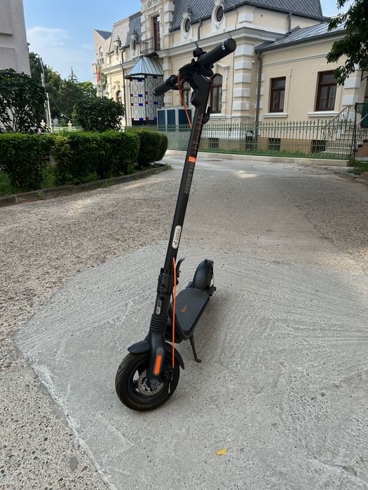 Trotineta Electrica Segway Ninebot F2 Pro