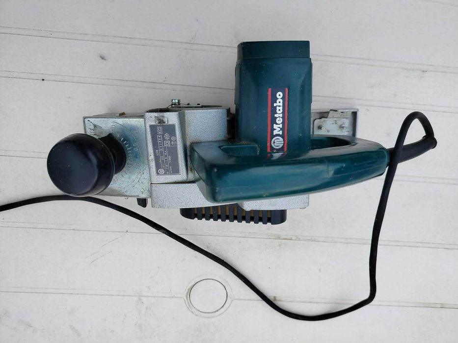 Електрическото ренде на METABO 4382  Germany