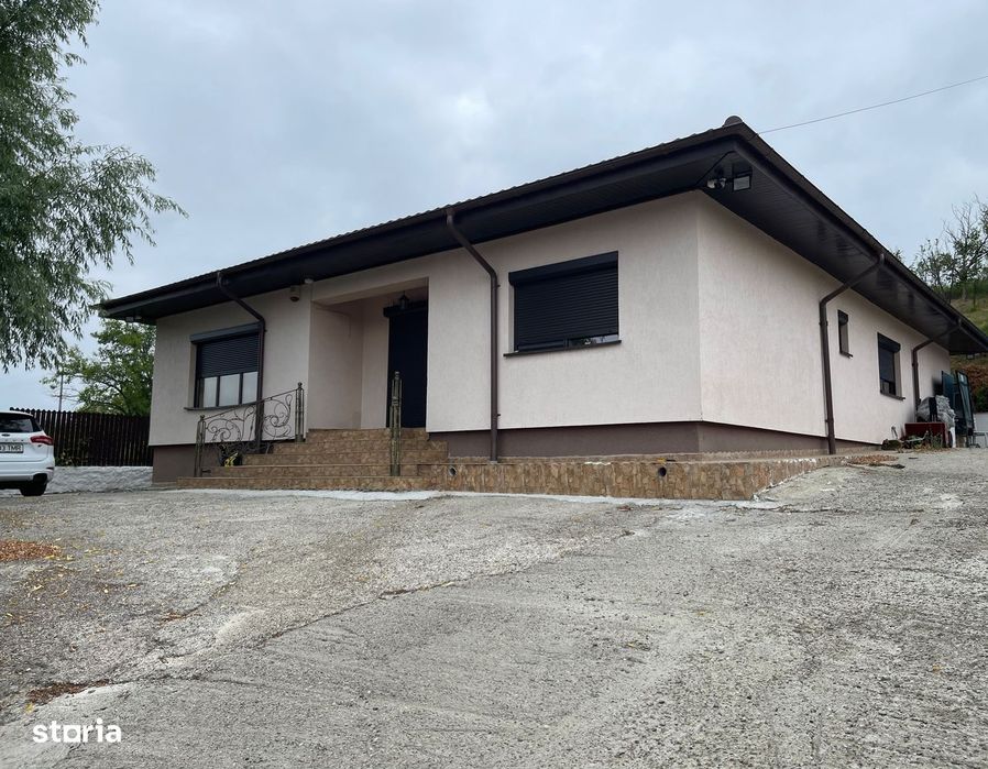 Casa zona Tomesti - Rond pret 260000/eur