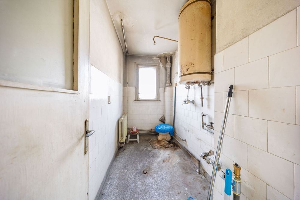 Продава се Тристаен апартамент в Плевен, Идеален център - 91 кв.м за 645 €/кв.м - Снимка #7