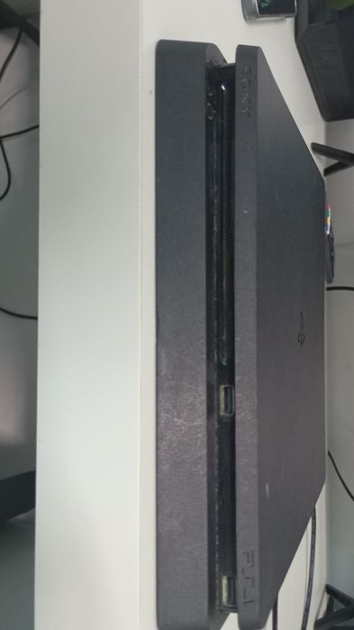 ps4 se vânzare+3jocuri